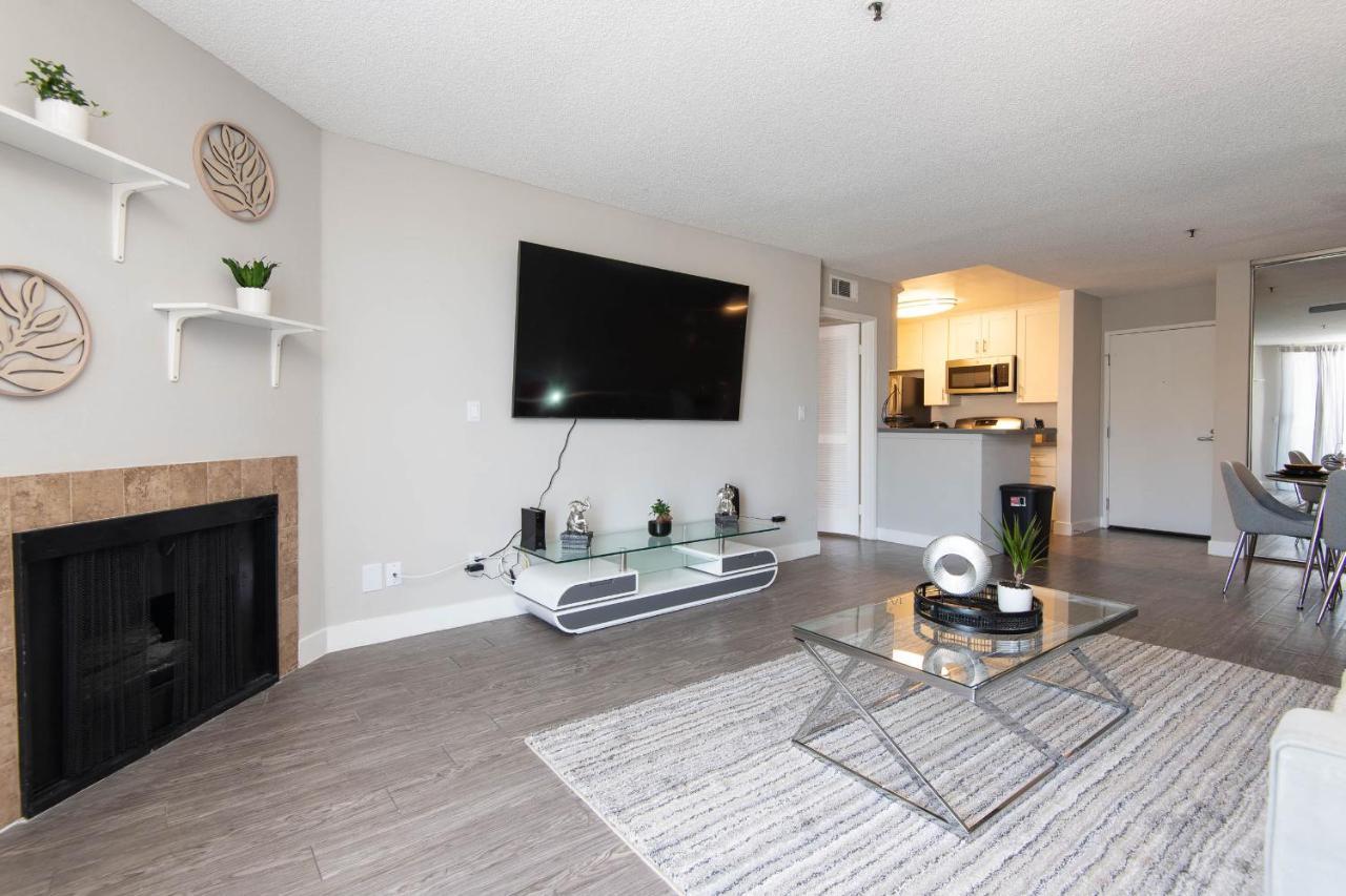 Luxury One Bedroom Free Parking&pool * Los Angeles